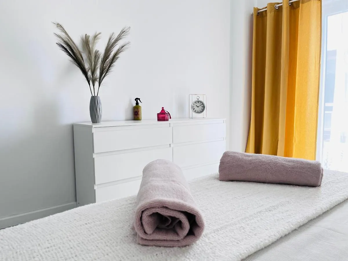 Mira New Appartment In Otopeni Near Airport Apartment