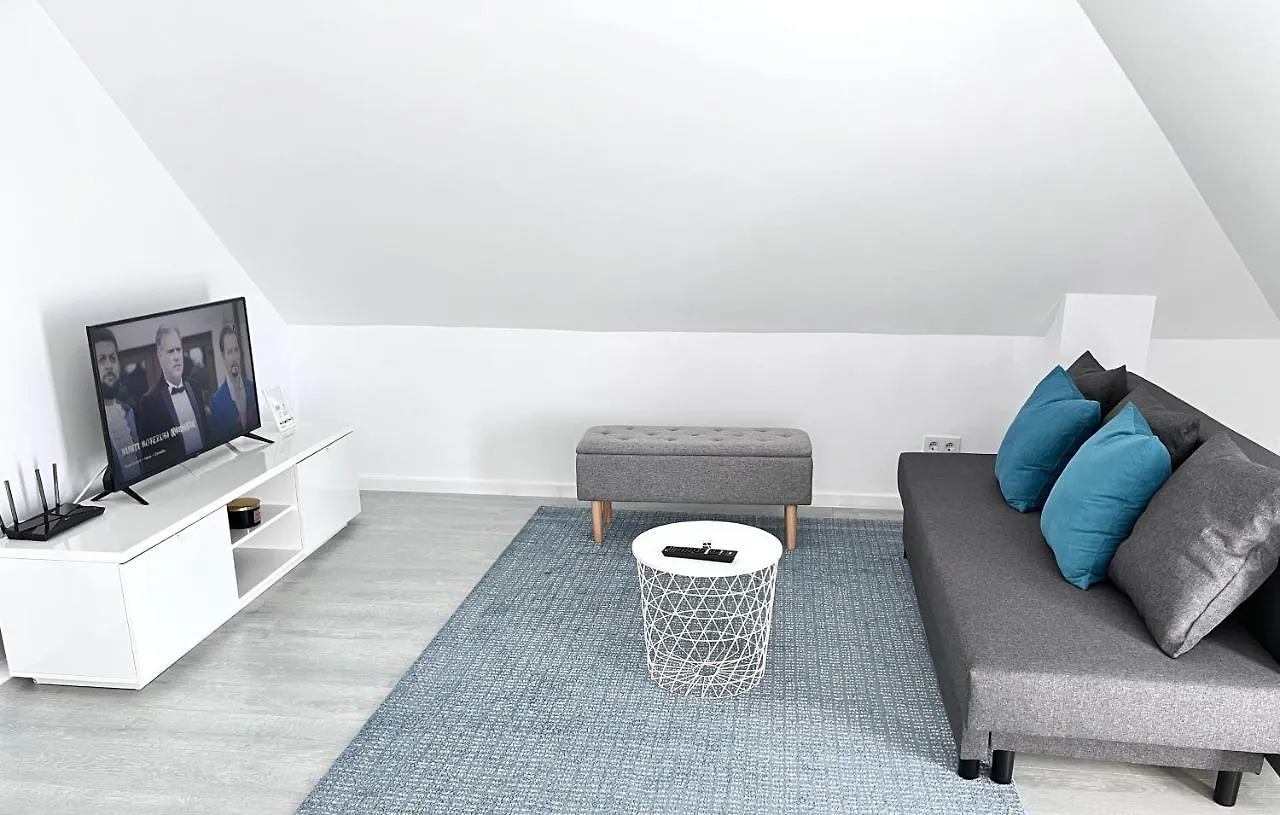 Mira New Appartment In Otopeni Near Airport Apartment